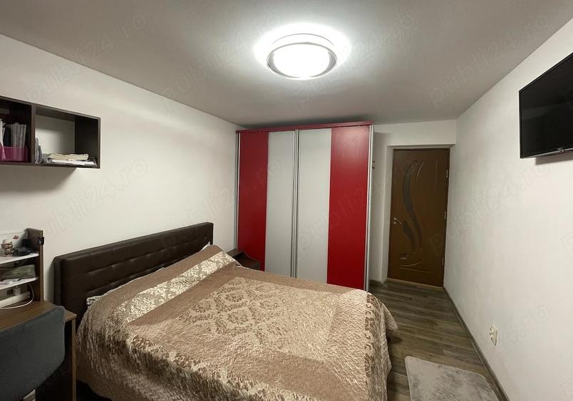 Apartament cu 3 camere decomandat în Granit