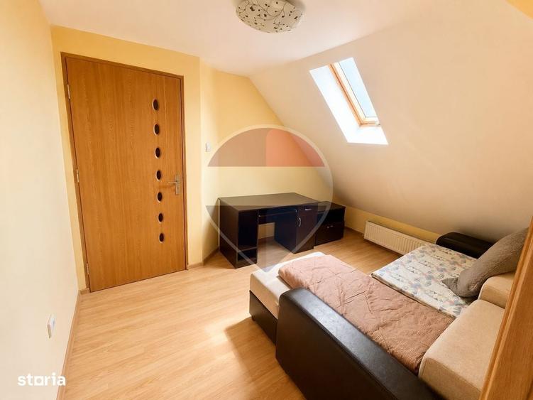 Apartament cu 3 camere decomandat în Gherăiești