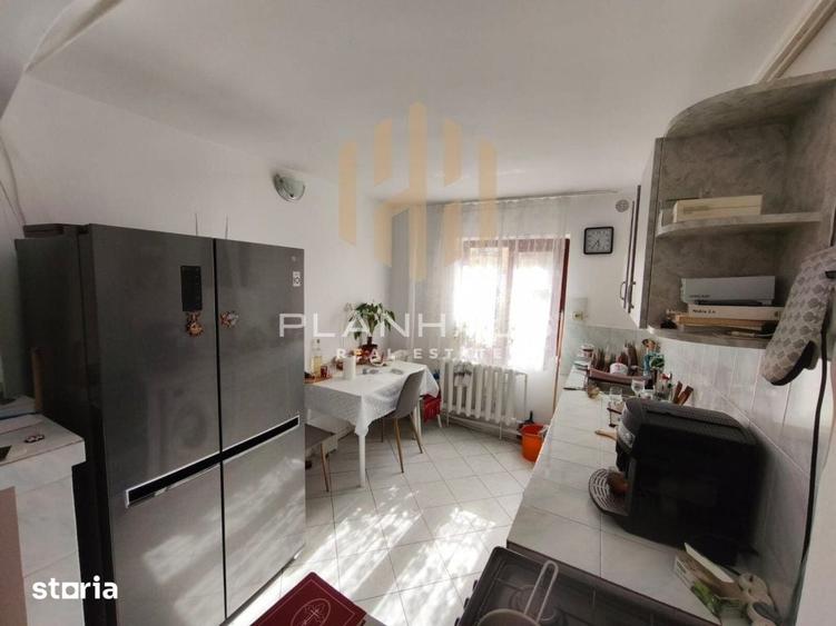 Apartament cu 4 camere în Central