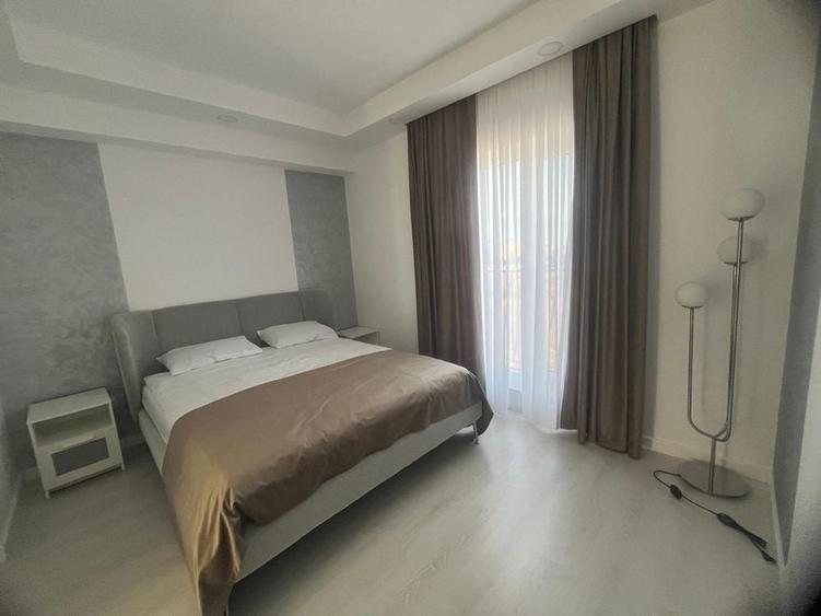 Apartament cu 3 camere decomandat în Ștefăneștii de Jos