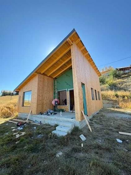 Casă cu 3 camere în Central