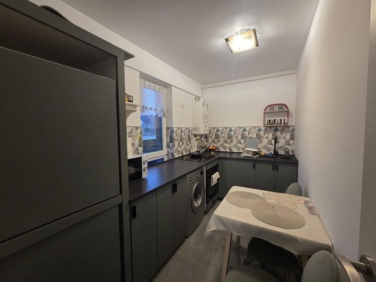 Apartament cu 2 camere, mobilat în Metalurgiei