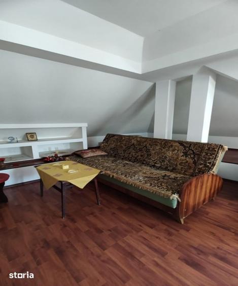 Casă cu 5 camere cu Teren 250 Mp în Baia de Criș