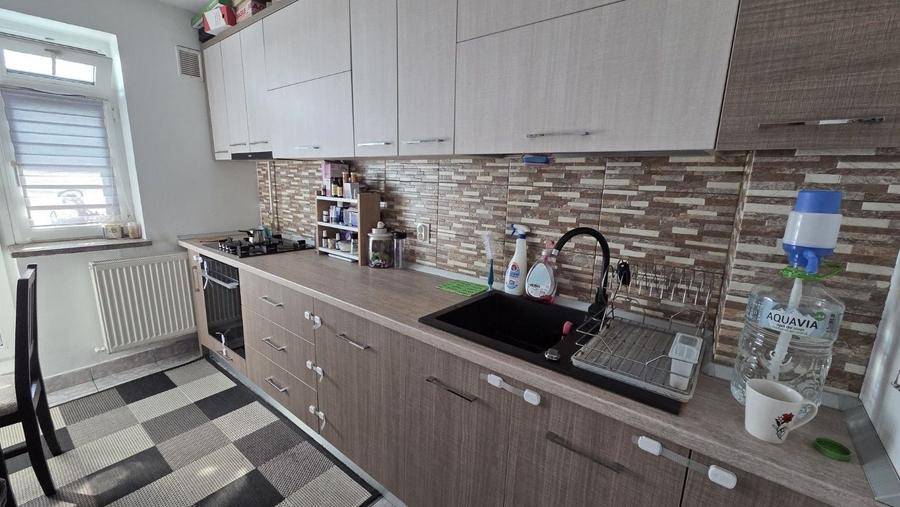 Apartament cu 3 camere decomandat în Trivale