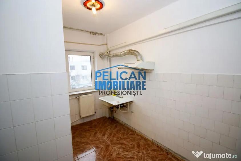 Apartament cu 2 camere decomandat în Piața Nouă
