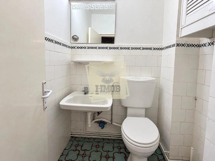 Apartament cu 4 camere decomandat în Central