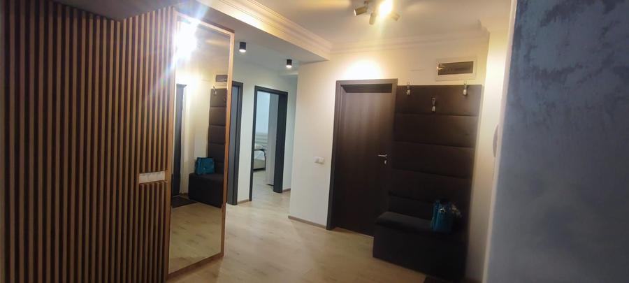 Apartament cu 4 camere decomandat, mobilat în Drumul Taberei
