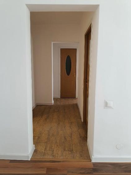 Apartament cu 3 camere decomandat în Prelungirea Ferentari