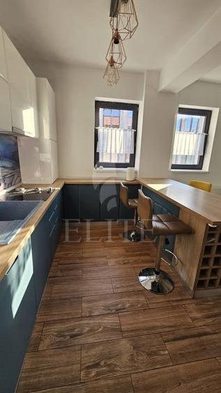 Apartament cu 2 camere semidecomandat, mobilat în Mărăști