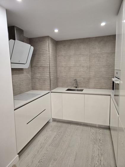 Apartament cu 2 camere decomandat în Herăstrău