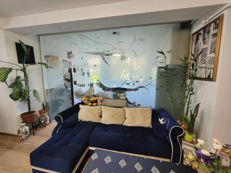 Apartament cu 2 camere semidecomandat în Dristor