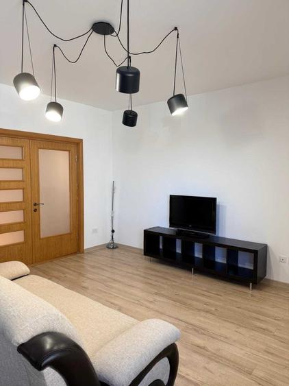 Apartament cu 2 camere decomandat în Trivale
