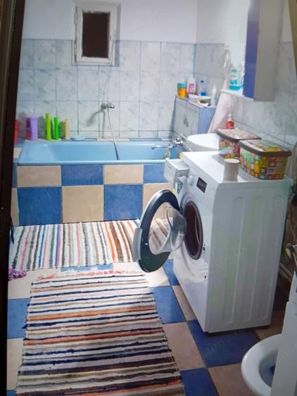 Casă cu 6 camere cu Teren 1000 Mp în Stâlpeni