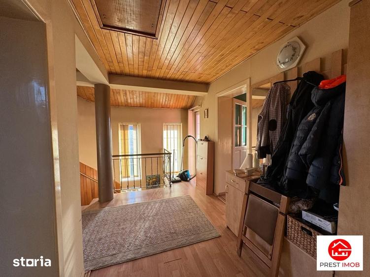 Casă cu 6 camere cu Teren 1495 Mp în Sâncraiu de Mureș