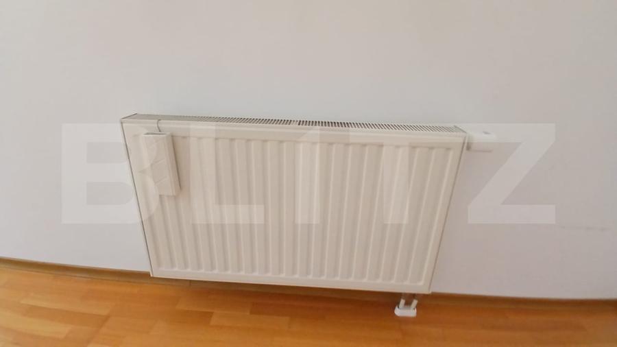 Casă individuală cu 5 camere cu Canalizare în Livezeni