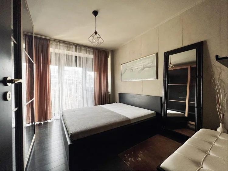 Apartament cu 2 camere semidecomandat, mobilat în Romană