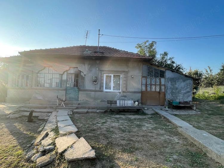 Casă cu 3 camere cu Teren 800 Mp în Fundeni