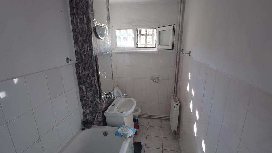 Apartament spre inchiriere semidecomandat - 10