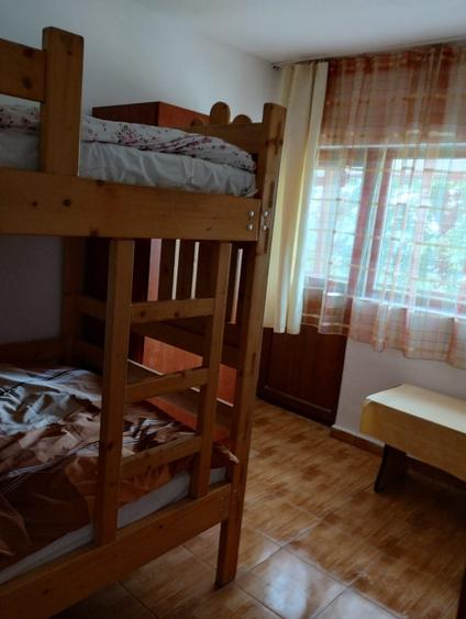 Casă cu 4 camere în Petros