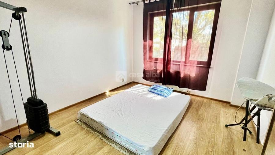 Apartament cu 4 camere, mobilat în Bucium