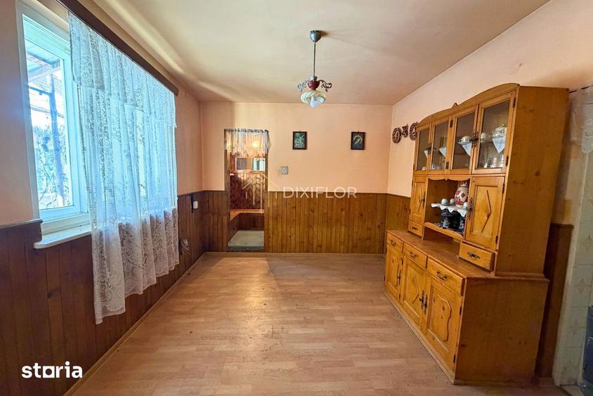 Casă cu 3 camere cu Teren 784 Mp în Criș