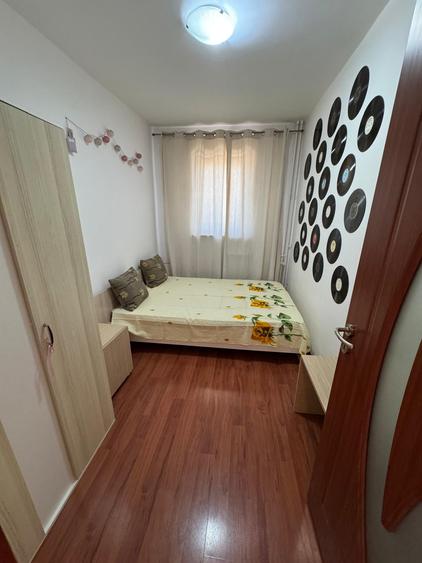 Apartament cu 3 camere decomandat în Păcurari