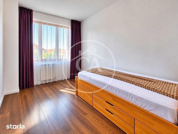 Apartament cu 5 camere decomandat în Sânmartin