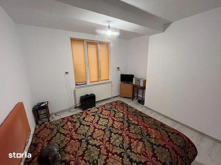 Apartament cu 3 camere decomandat în Bucium