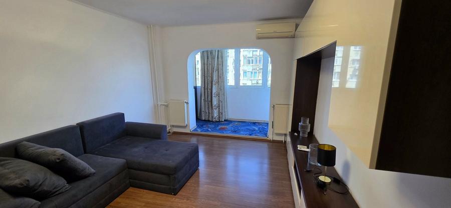 Apartament cu 3 camere decomandat, mobilat în Crângași