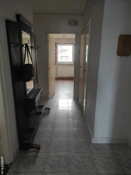 Apartament cu 3 camere decomandat în Decebal
