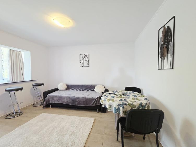 Apartament cu 2 camere decomandat în Mazepa 2