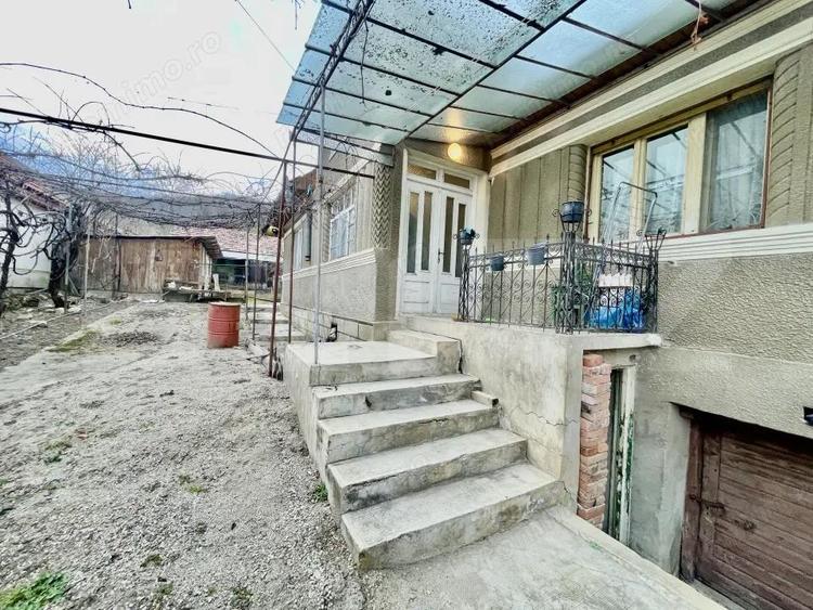 Casă cu 2 camere cu Teren 793 Mp în Galda de Jos