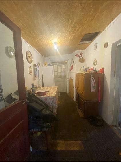 Casă cu 3 camere cu Teren 1600 Mp în Bujoreni