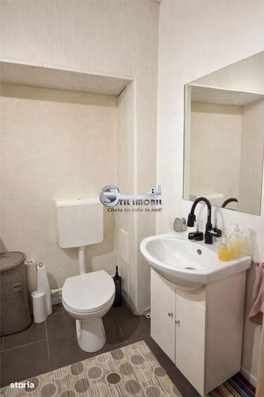 Apartament cu 3 camere decomandat în Nicolina