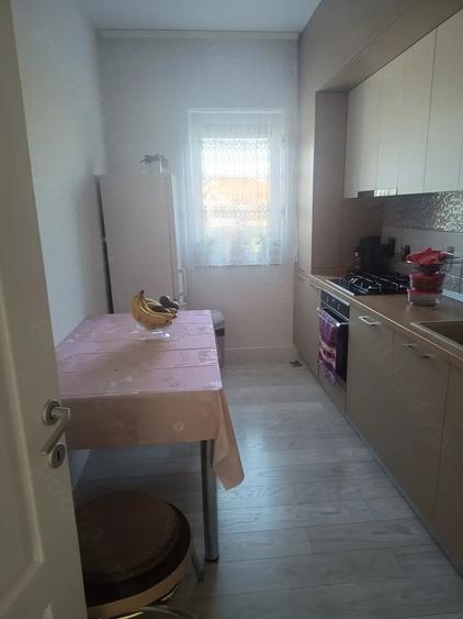 Apartament cu 2 camere decomandat, mobilat în Giroc