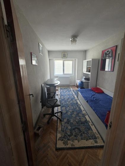 Apartament cu 3 camere decomandat în Nord