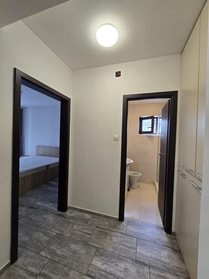Apartament cu 2 camere semidecomandat, mobilat în Primo