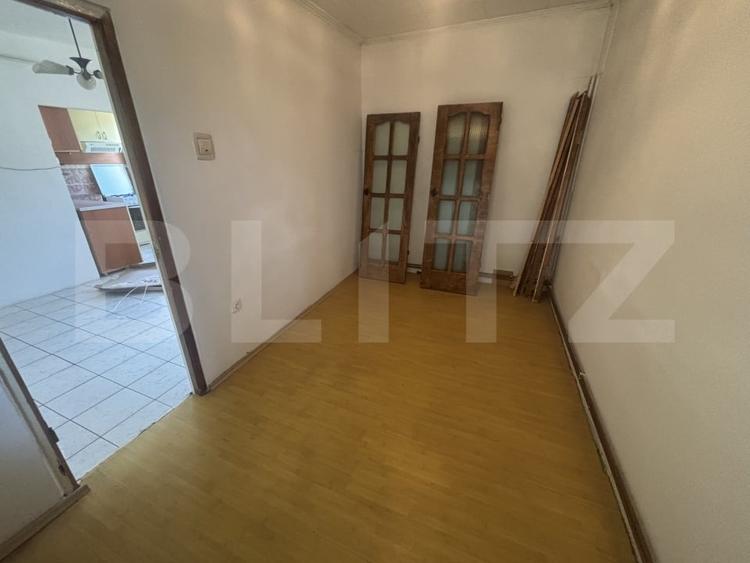 Apartament cu 3 camere decomandat, mobilat în Șimleu Silvaniei