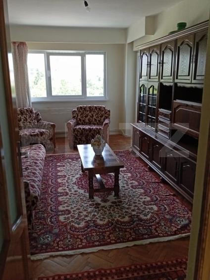 Apartament cu 3 camere decomandat, mobilat în Nord-Est