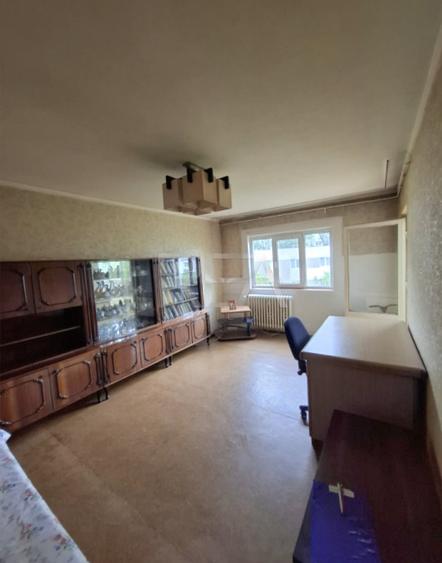 Apartament cu 3 camere decomandat în Gorjului