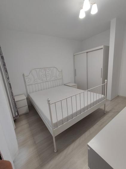 Apartament cu 2 camere decomandat în Runcu