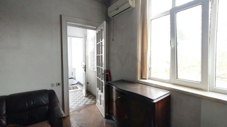 Apartament cu 5 camere decomandat în Unirii