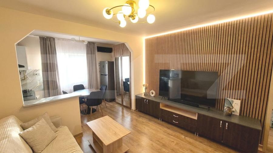 Apartament cu 3 camere decomandat, mobilat în Noua