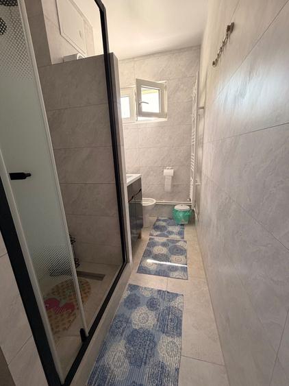 Apartament cu 2 camere semidecomandat în Podu Roș