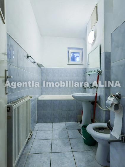 Apartament cu 2 camere decomandat în Piața Centrală