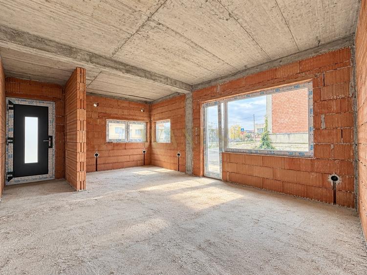 Apartament cu 2 camere semidecomandat în Mărăști