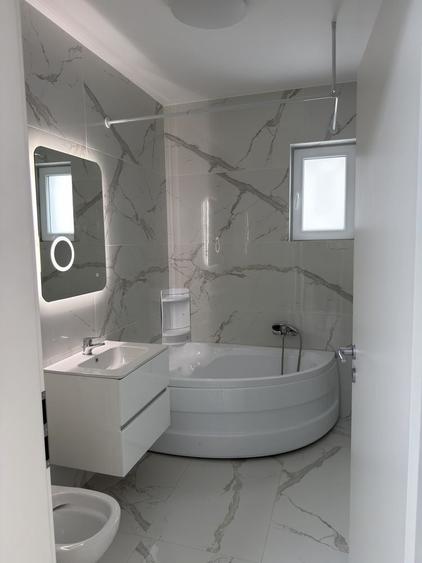 Apartament cu 2 camere decomandat în Fundeni