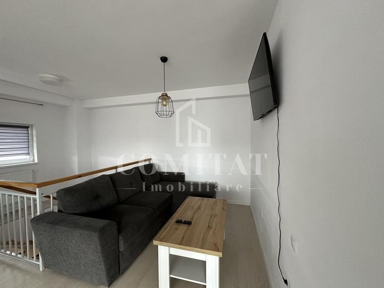 Apartament cu 5 camere semidecomandat, mobilat în Între Lacuri