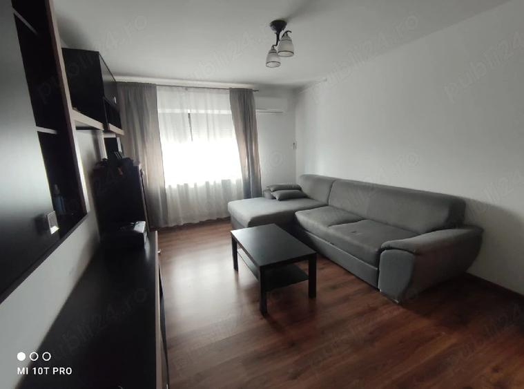Apartament cu 3 camere decomandat, mobilat în Găvana