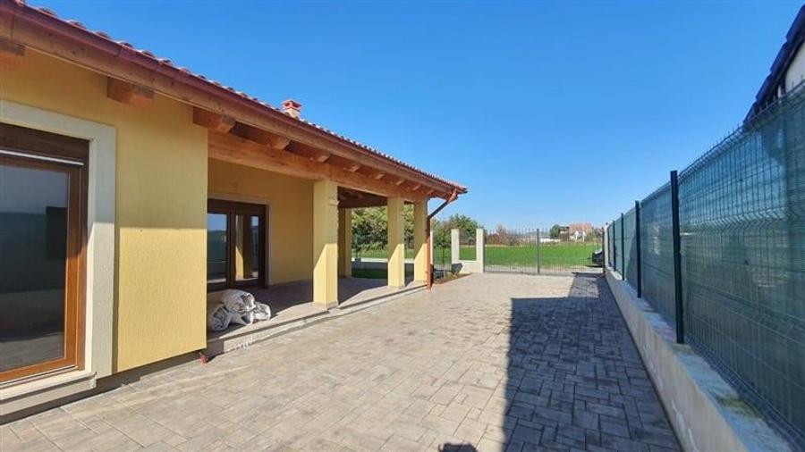 Casă individuală cu 4 camere cu Teren 750 Mp în Sângeorgiu de Mureș